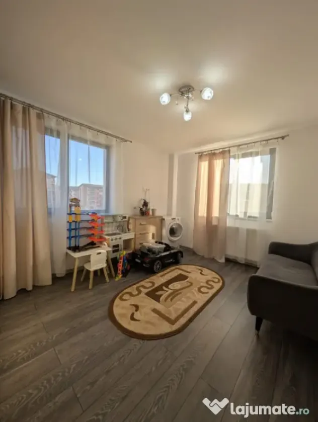 Apartament 3 camere, 57 mp, 2 balcoane | zona Stejarului, Fl - Floresti (Cluj)