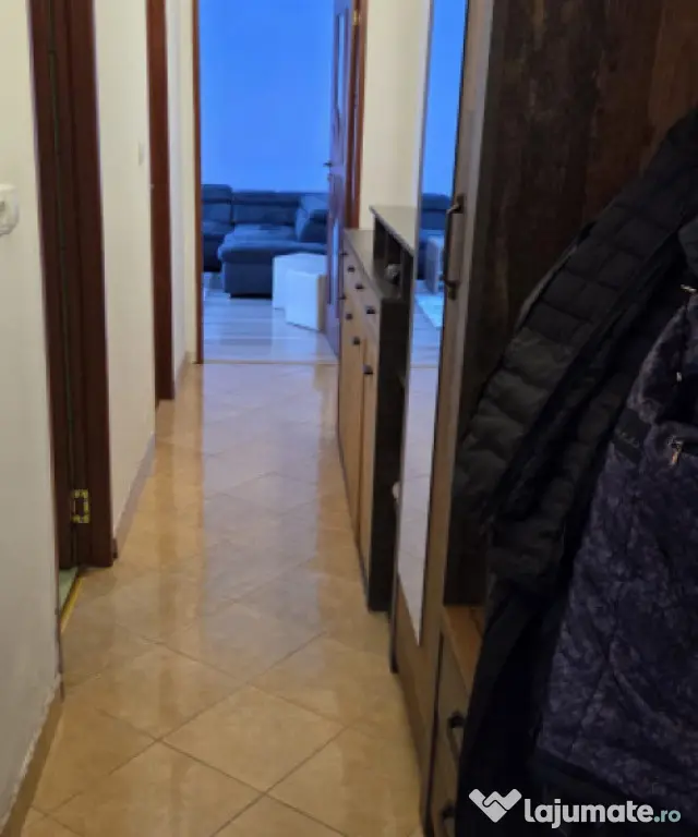 Apartament de vanzare DECOMANDAT ,2 camere 51,5 mp , zona Li - Floresti (Cluj)