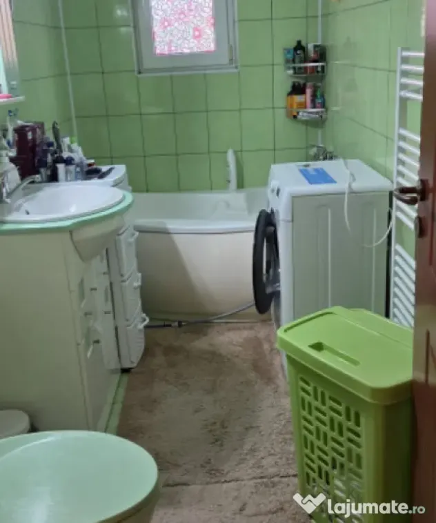 Apartament de vanzare DECOMANDAT ,2 camere 51,5 mp , zona Li - Floresti (Cluj)