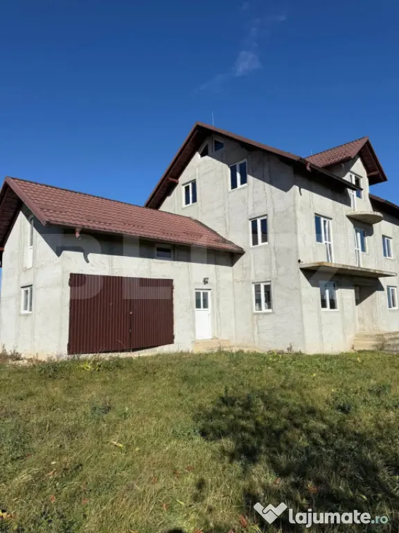 Casa la Rosu cu Teren 2355 mp, Siminicea - SV - Suceava (Suceava)