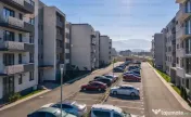 Apartament 3 camere | Decomandat | 70 mp | Zona Tractorul 