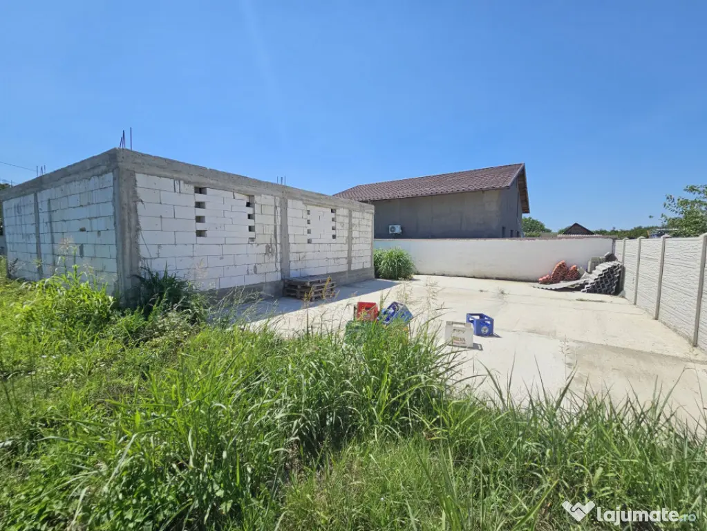 Teren intravilan cu construcție nouă și utilități – B - Craiova (Dolj)
