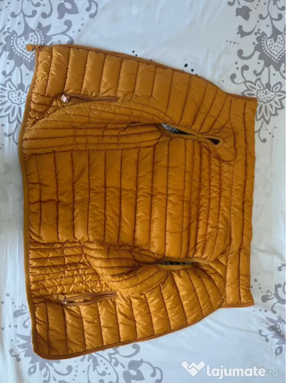 Vesta galbena de copii
