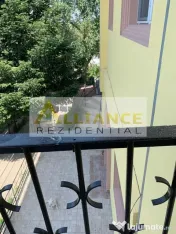 Casa individuala de vanzare in Catelu - 14 camere - teren 1550 mp 