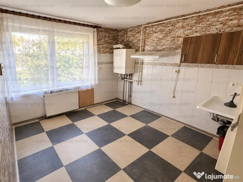 Apartament 3 camere | 58 mp | Zona Tractorul - Brasov (Brasov)