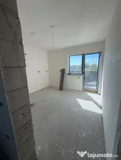 DE VÂNZARE CASA AGIGEA CARTIER NOU