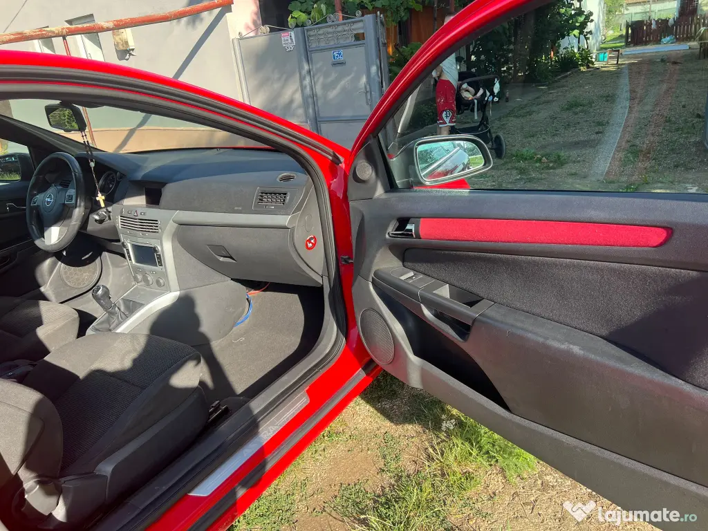 Vând Opel Astra gtc