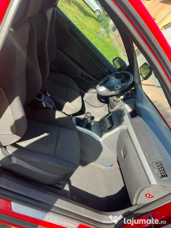 Vând Opel Astra gtc