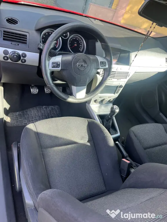 Vând Opel Astra gtc