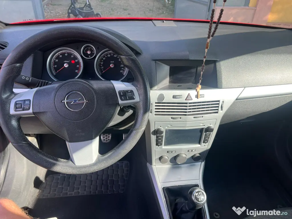 Vând Opel Astra gtc
