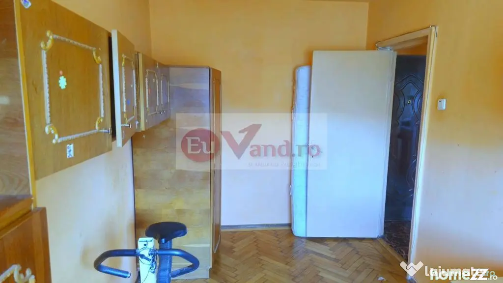 De vanzare apartament cu 3 camere, Tiglina 1, etaj 2, 62.000 euro - Galati (Galati)