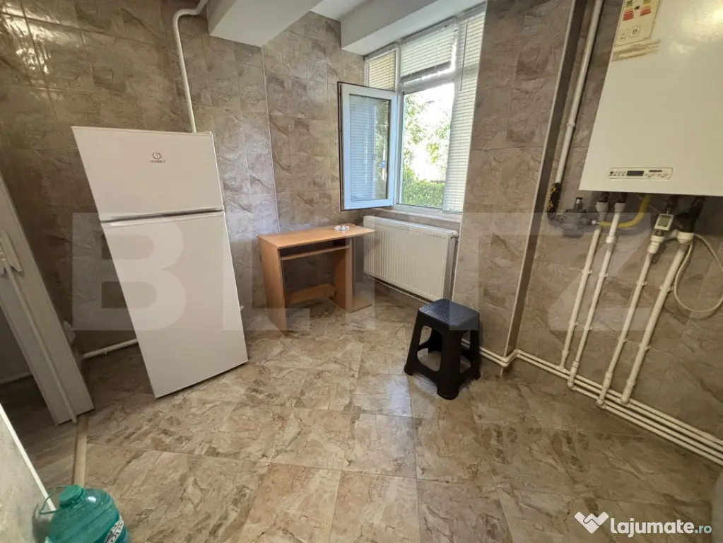 Garsonieră 23 mp, renovată complet, centrală proprie – - Iasi (Iasi)