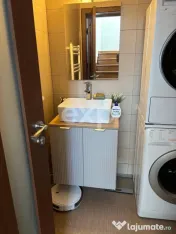 Casă modernă, complet mobilată și utilată, cu panouri f