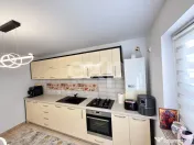 Casă modernă, complet mobilată și utilată, cu panouri f