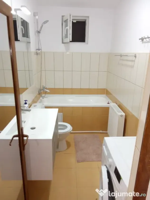 De inchiriat apartament 4 camere Bariera etaj 1 - Braila (Braila)