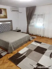 De inchiriat apartament 4 camere Bariera etaj 1