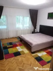 De inchiriat apartament 4 camere Bariera etaj 1