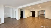 For Sale | Apartament 187 mp | Curte 175 mp | Garaj | Flore 