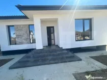 Casa la parter de vanzare