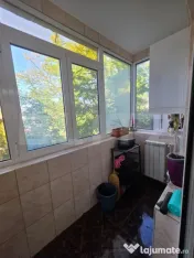 Un apartament cât o casă, în inima zonei I.C. Frimu-93,66