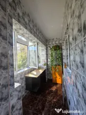 Un apartament cât o casă, în inima zonei I.C. Frimu-93,66