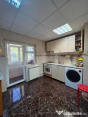 Un apartament cât o casă, în inima zonei I.C. Frimu-93,66