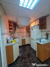 Un apartament cât o casă, în inima zonei I.C. Frimu-93,66