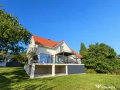 O casă deosebită, cu panoramă spectaculoasă asupra oraș