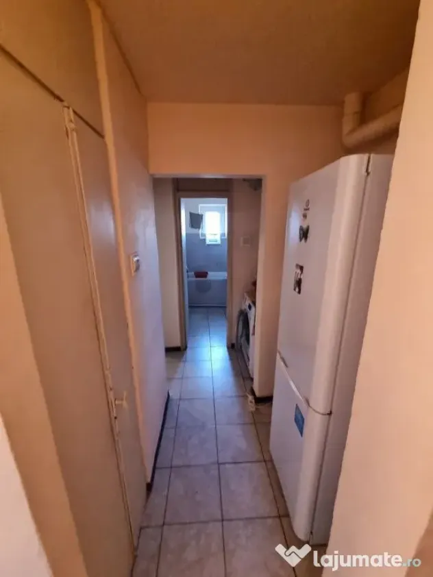 Doraly mall-apartament 2 camere decomandat cu gaze - Constanta (Constanta)