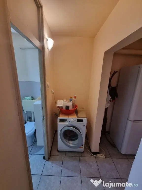 Doraly mall-apartament 2 camere decomandat cu gaze - Constanta (Constanta)
