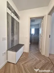 Apartament 3 camere,2 bai+parcare, lux Rasnov 