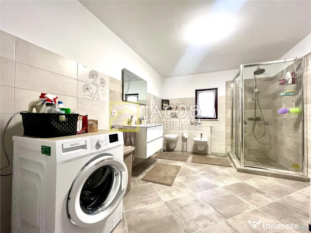 Casa in Magura, P M, str. Valea Magurii, jud. Bacau - Magura (Bacau)