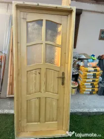 Vând ușă brad