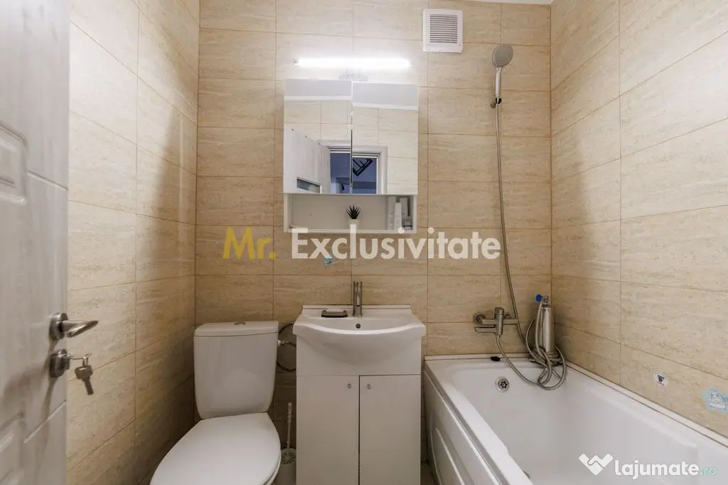 Apartament 3 camere decomandat, 2 balcoane și loc de par... - Pitesti (Arges)
