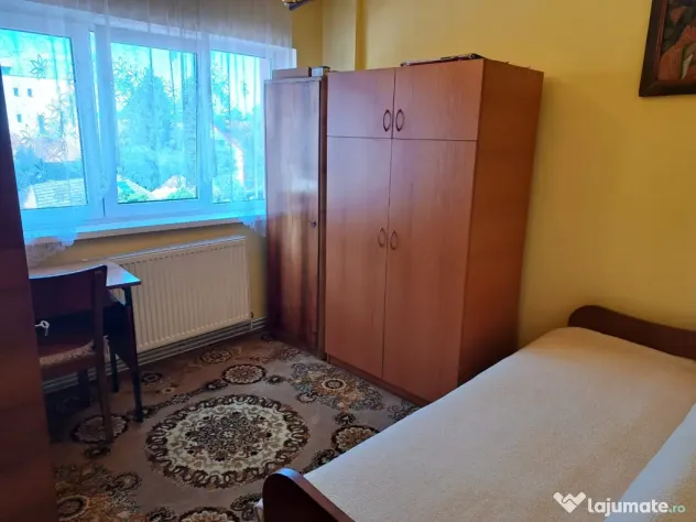 PROPRIETAR-Vând Apartament 2 camere, decomandat,etaj 3/4, Sibiu str. Siretului