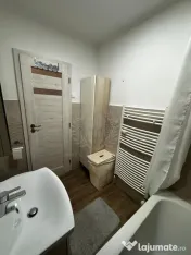 APARTAMENT 3 CAMERE // RENOVAT COMPLET//WINMARKT PLOIESTI 