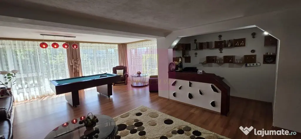 Vila cu 7 camere de vanzare in Busteni - Busteni (Prahova)