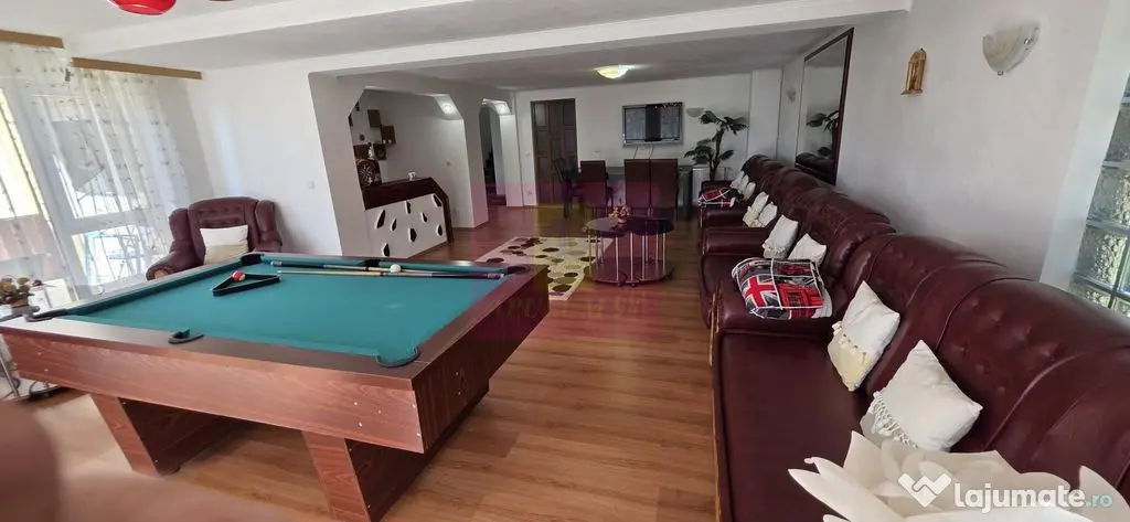 Vila cu 7 camere de vanzare in Busteni - Busteni (Prahova)