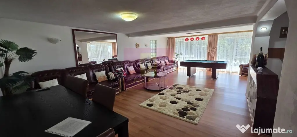 Vila cu 7 camere de vanzare in Busteni - Busteni (Prahova)