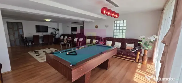 Vila cu 7 camere de vanzare in Busteni - Busteni (Prahova)