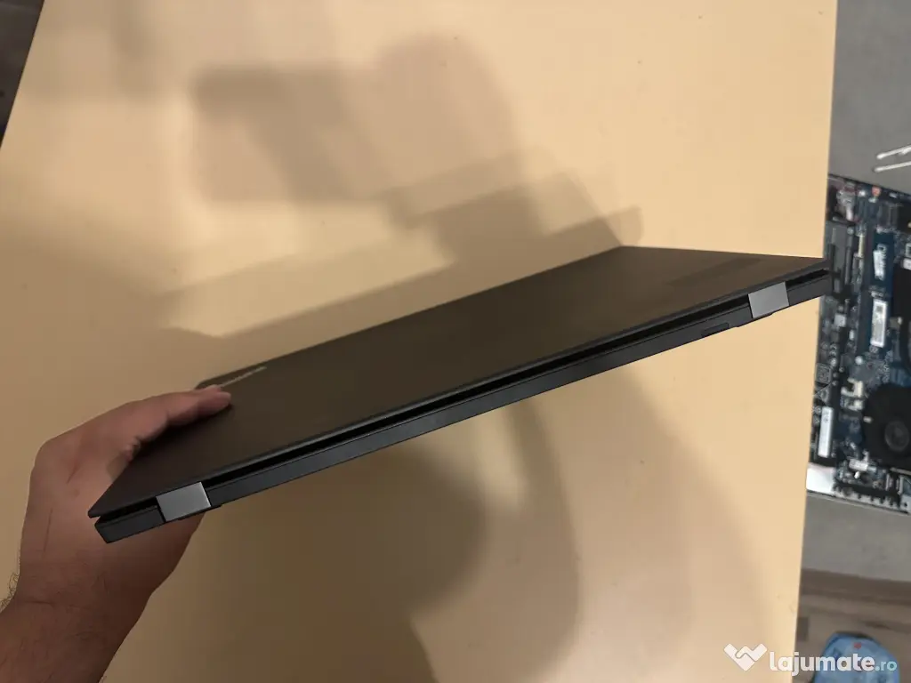 Laptop Lenovo ThinkPad T15 Gen 1 Touchscreen / i5 / 16GB RAM + Cadouri