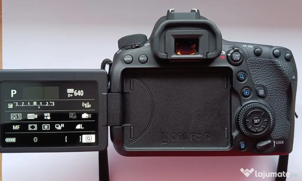 📸VAND aparat foto (body) Canon 6D Mark II, ca nou!