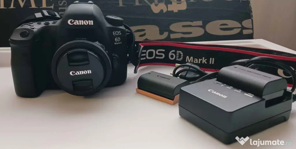 📸VAND aparat foto (body) Canon 6D Mark II, ca nou!