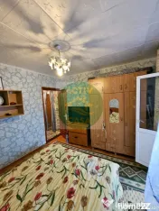 Apartament 3 camere, etaj intermediar 