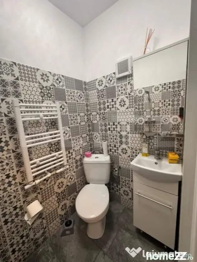 Garsoniera -Spatiu comercial de inchiriat, 22 mp, zona Tract - Brasov (Brasov)