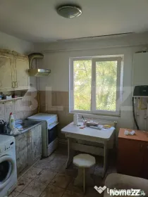 Garosniera de vanzare, 23 mp, zona Soarelui