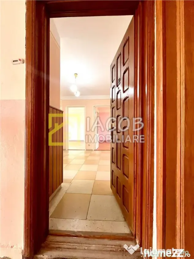 Apartament 2 camere decomandate, etaj 3, zona Energiei, str. - Bacau (Bacau)