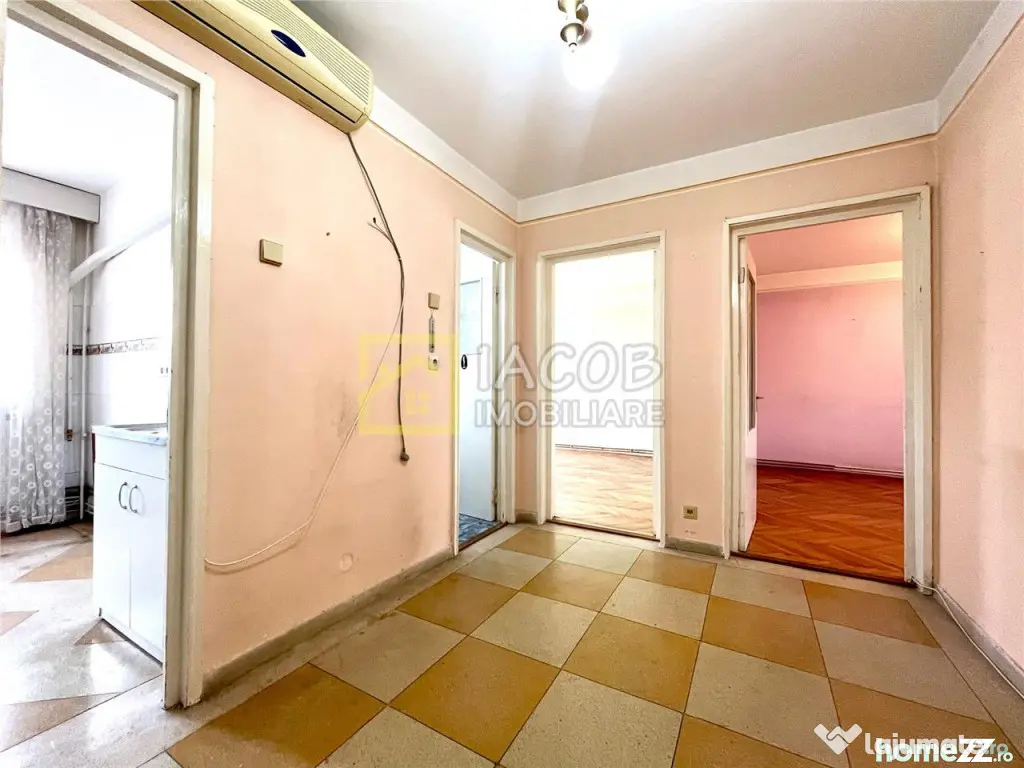Apartament 2 camere decomandate, etaj 3, zona Energiei, str. - Bacau (Bacau)