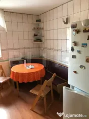 Apartament decomandat, 3 camere, et. 4/4, Vatra Dornei