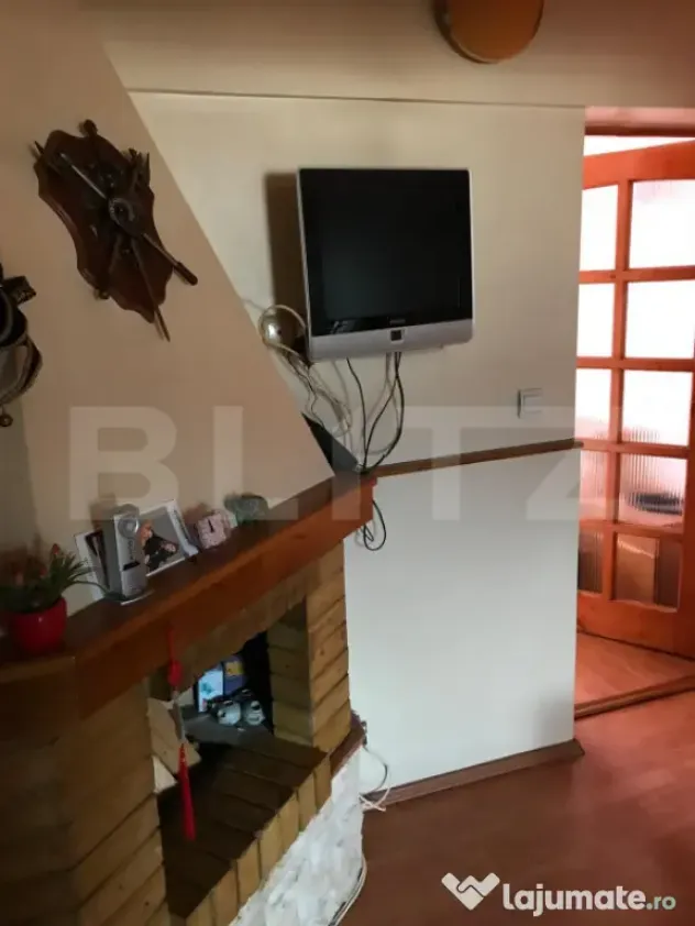 Apartament decomandat, 3 camere, et. 4/4, Vatra Dornei - Vatra Dornei (Suceava)